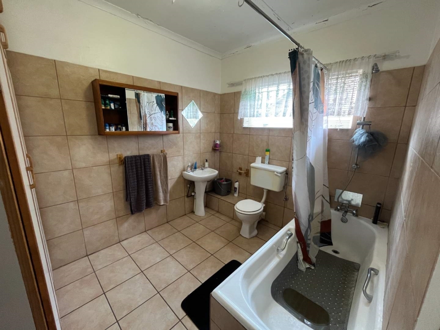 5 Bedroom Property for Sale in Die Rand Northern Cape